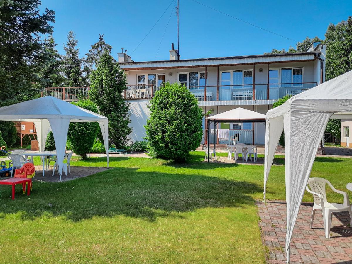 Hotel Dom Wczasowy Lodzianka Mrzeżyno Exterior foto